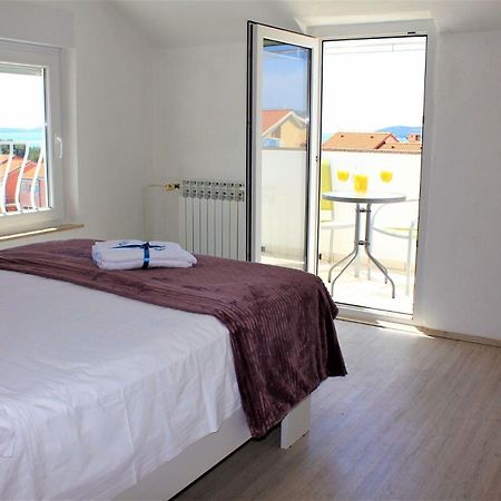 Apartments Olive Garden - Swimming Pool Biograd Na Moru Buitenkant foto